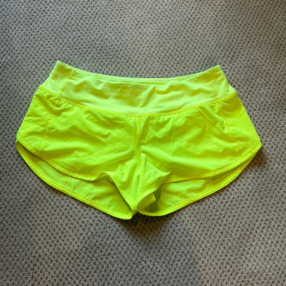 neon yellow lululemon speed up 2.5 shorts